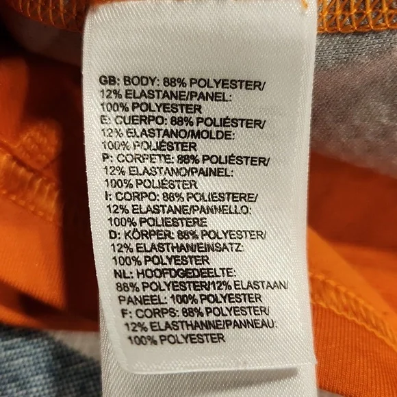 The North Face 1/4 Zip - Large - Picture 9 of 9